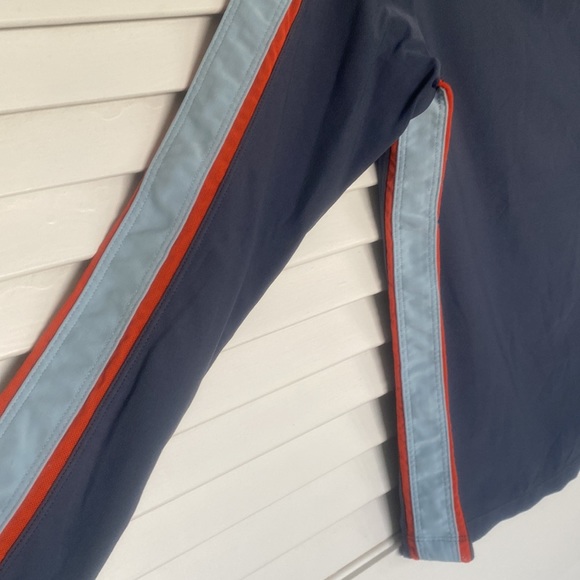 Nike women’s dry fit long sleeve workout top - Picture 4 of 5